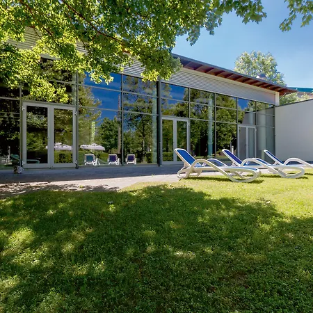 Апарт-отель Sunday Hotel Bad Boll Formerly Seminaris 4*