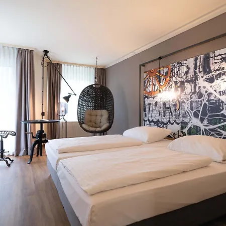 希米纳瑞斯拜德巴洛酒店 公寓式酒店 4*