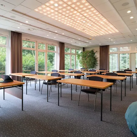 Seminaris Sunday Hotel Bad Boll 4*